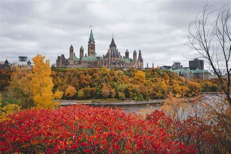 14 Beautiful and Best Cities in Canada .